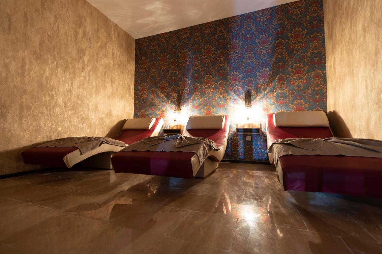 World Point Besyol Отель 3*